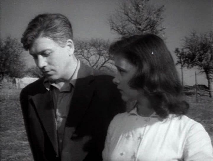Кадр из фильма Отчий дом (1959)