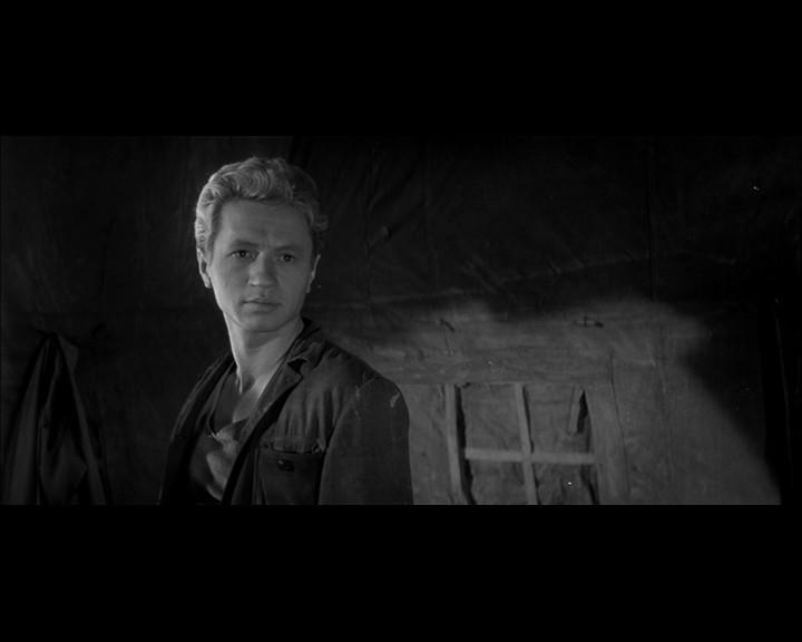 Кадр из фильма Алешкина любовь (1960)