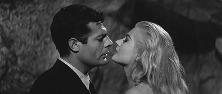 Кадр из фильма Сладкая жизнь / La dolce vita (1960)