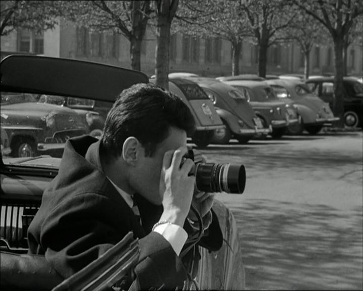 Кадр из фильма Маленький солдат / Le petit soldat (1960)