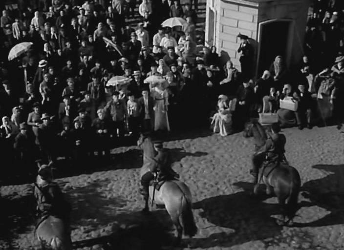 Кадр из фильма Мичман Панин (1960)