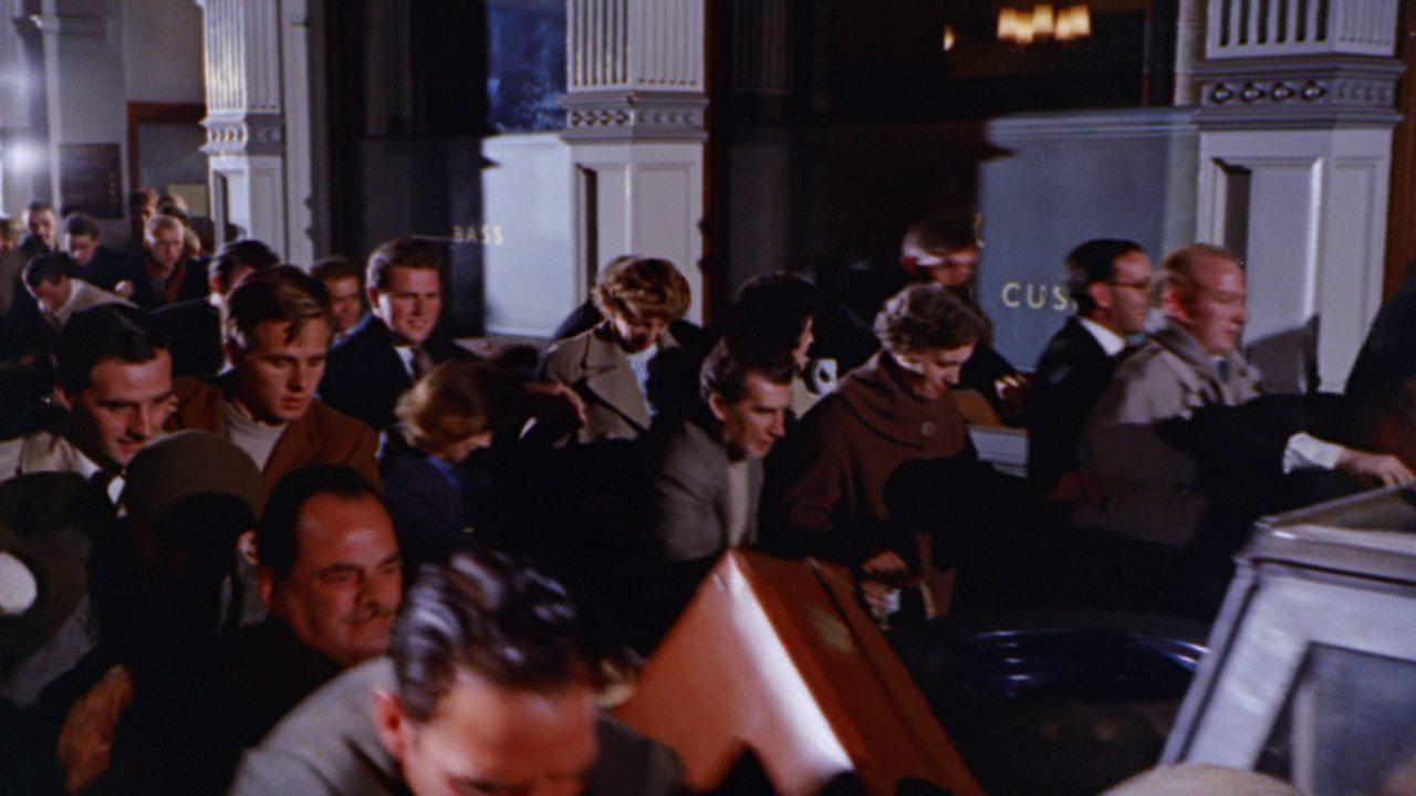 Кадр из фильма Горго / Gorgo (1961)