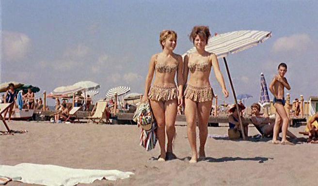 Кадр из фильма Феррагосто в бикини / Ferragosto in bikini (1960)