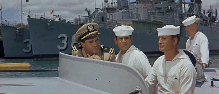 Кадр из фильма Самый дурацкий корабль в армии / The Wackiest Ship in the Army (1960)