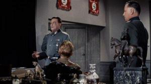 Кадры из фильма Два сапога пара / On the Double (1961)