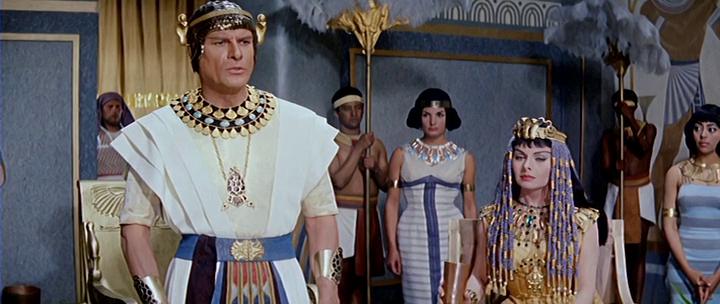 Кадр из фильма Нефертити, королева Нила / Nefertite, regina del Nilo (1961)