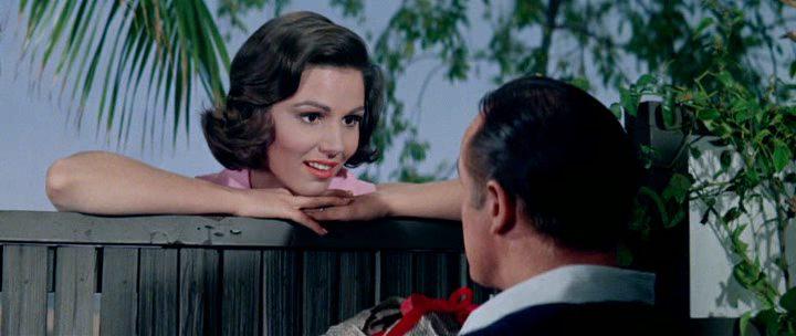 Кадр из фильма Холостяк в раю / Bachelor in Paradise (1961)