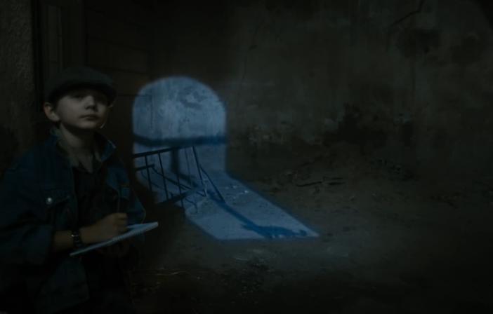 Кадр из фильма Тайна тёмной комнаты (2014)