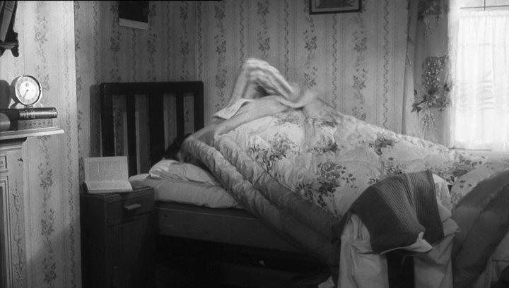 Кадр из фильма Такого рода любовь / A Kind of Loving (1962)