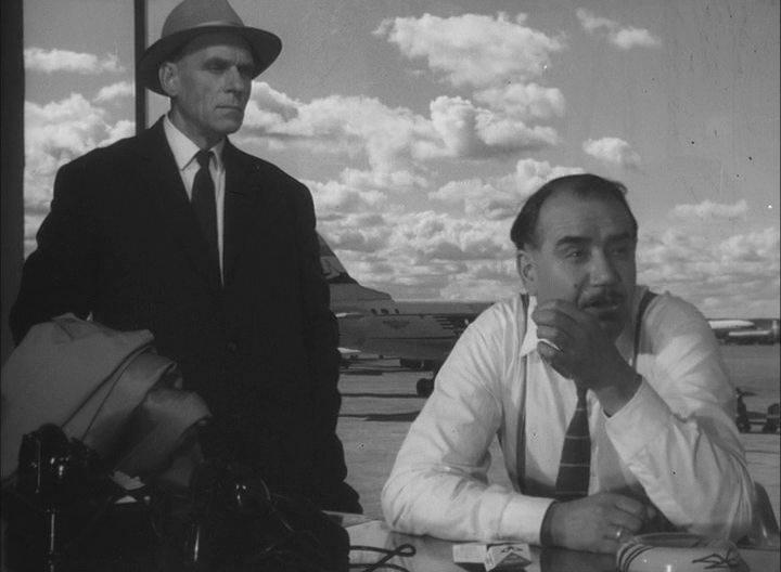 Кадр из фильма 713-й просит посадку (1962)