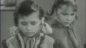 Кадры из фильма Среди добрых людей (1962)