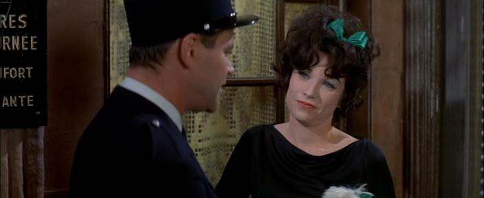 Кадр из фильма Нежная Ирма / Irma La Douce (1963)