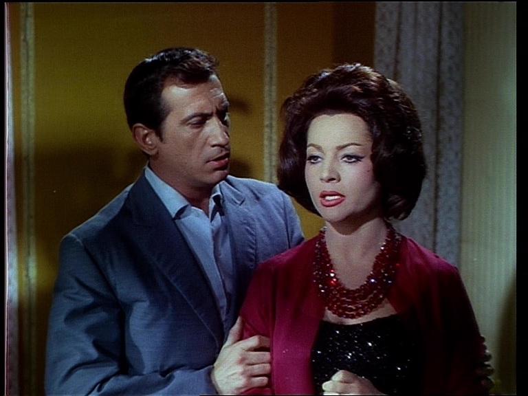 Кадр из фильма Касабланка – гнездо шпионов / Noches de Casablanca (1963)