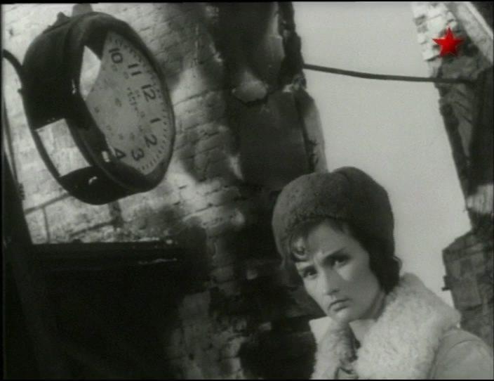 Кадр из фильма Самый медленный поезд (1963)