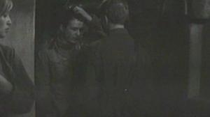 Кадры из фильма Пока фронт в обороне (1964)