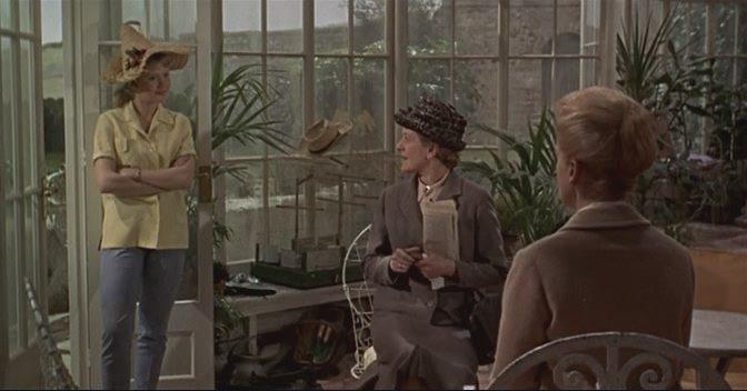 Кадр из фильма Меловой сад / The Chalk Garden (1964)