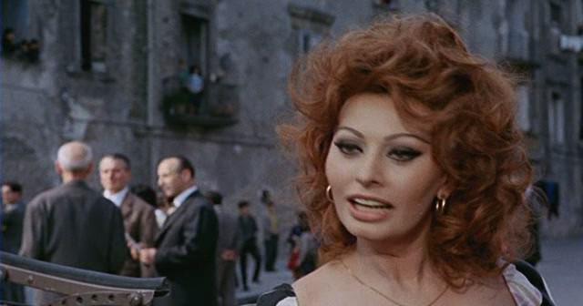 Кадр из фильма Брак по-итальянски / Matrimonio all'italiana (1964)