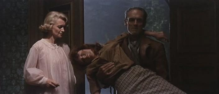 Кадр из фильма Дом ужасов доктора Террора / Dr. Terror's House of Horrors (1965)