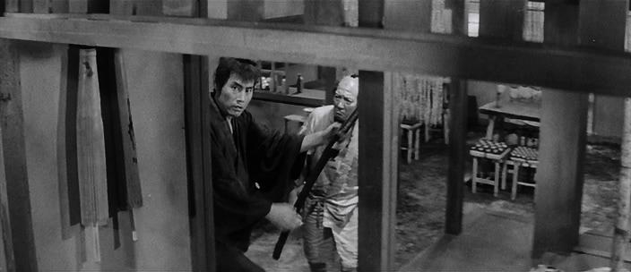 Кадр из фильма Самураи - золотоискатели / Kedamono no ken (1965)
