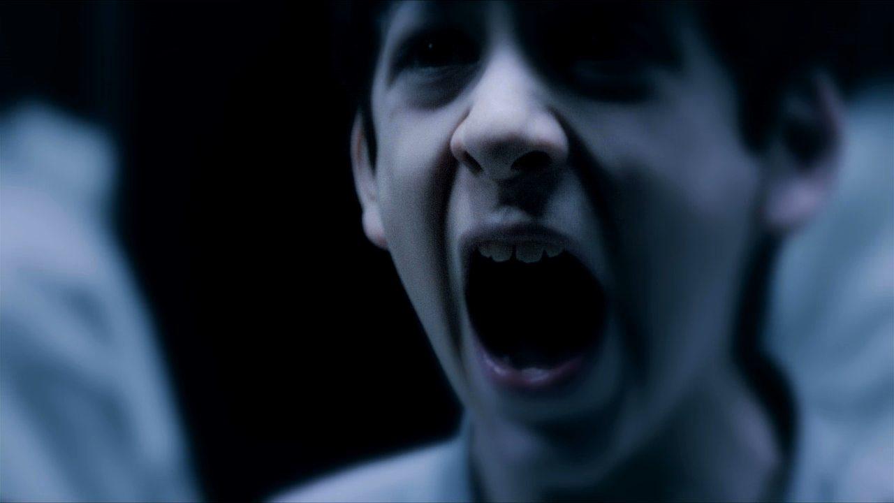Кадр из фильма Мальчик в зеркале / O Menino no Espelho (2014)