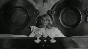 Кадры из фильма Жизнь богачей / La vie de château (1966)