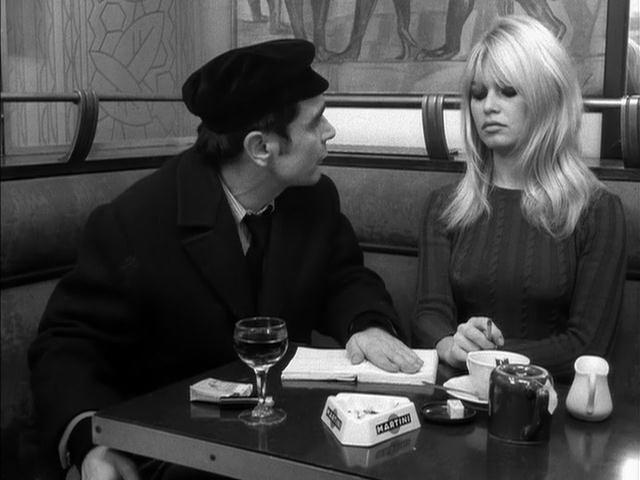 Кадр из фильма Мужское-женское / Masculin féminin (1966)