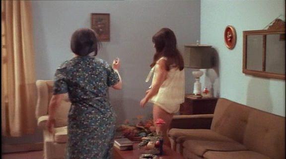 Кадр из фильма Меблированная комната на одного / Single Room Furnished (1966)
