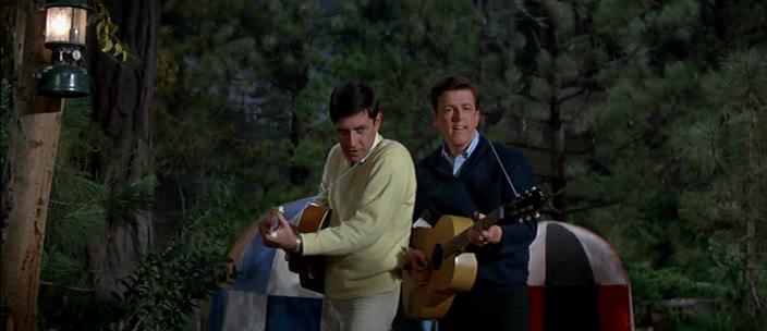 Кадр из фильма Выходные в Калифорнии / Spinout (1966)