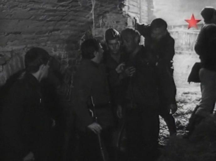 Кадр из фильма Война под крышами (1967)