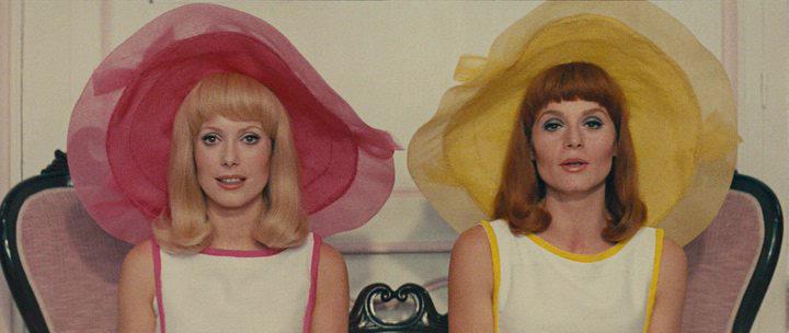 Кадр из фильма Девушки из Рошфора / Les demoiselles de Rochefort (1967)