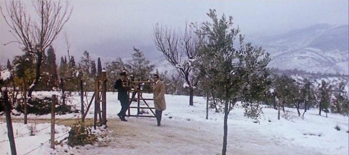 Кадр из фильма Гарем / L'harem (1967)