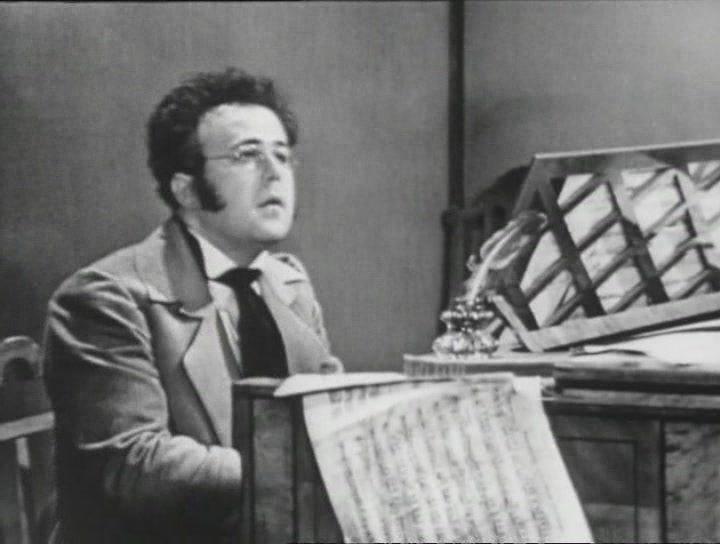 Кадр из фильма Неоконченная симфония (1968)