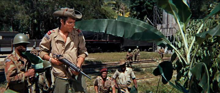 Кадр из фильма Темнота солнца / The Mercenaries (1968)