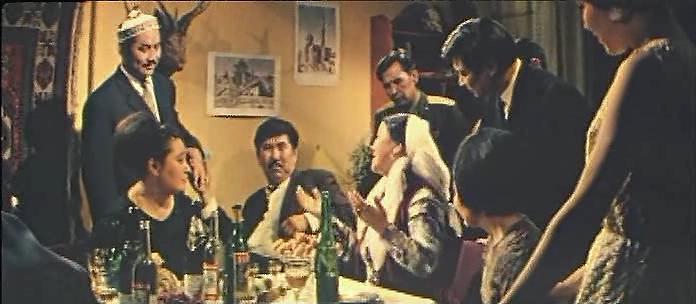 Кадр из фильма Ангел в тюбетейке (1968)