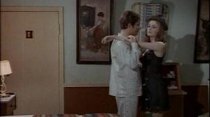 Кадры из фильма Убей меня поцелуями / Straziami, ma di baci saziami (1968)