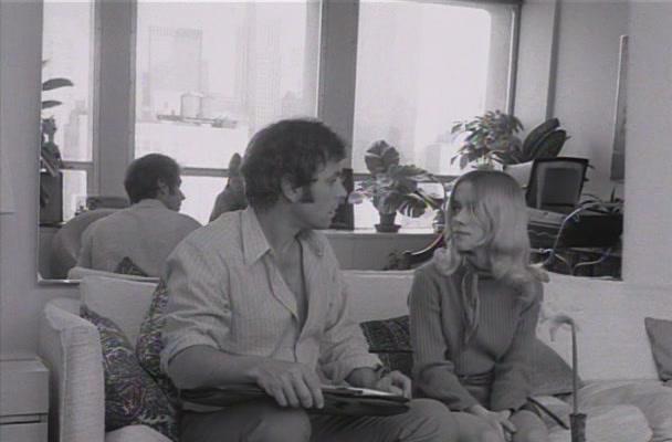 Кадр из фильма Расставания / Coming Apart (1968)