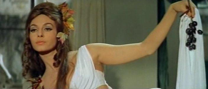 Кадр из фильма Леди Гамильтон / Le calde notti di Lady Hamilton (1968)