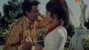 Кадры из фильма Время муссонов / Aya Sawan Jhoom Ke (1969)