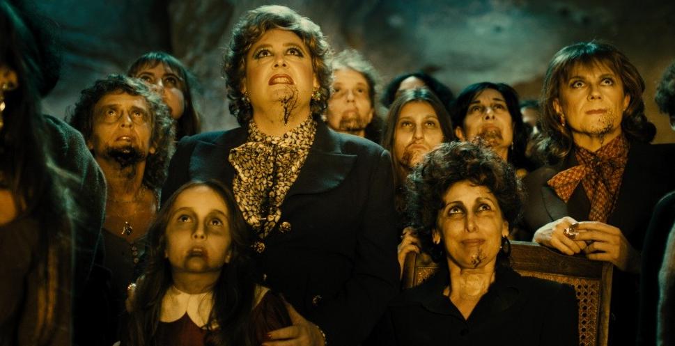 Кадр из фильма Ведьмы из Сугаррамурди / Las brujas de Zugarramurdi (2013)
