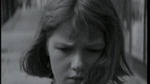 Кадры из фильма Переходный возраст / How to Be (1969)