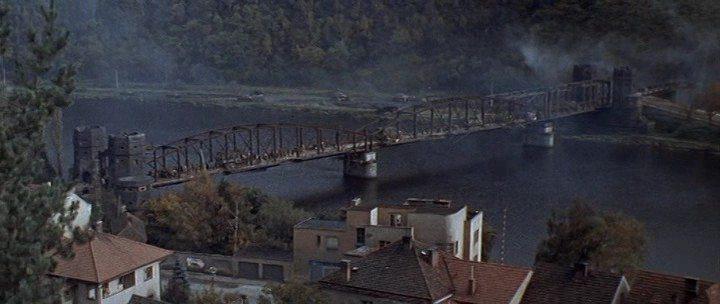 Кадр из фильма Ремагенский мост / The Bridge at Remagen (1969)