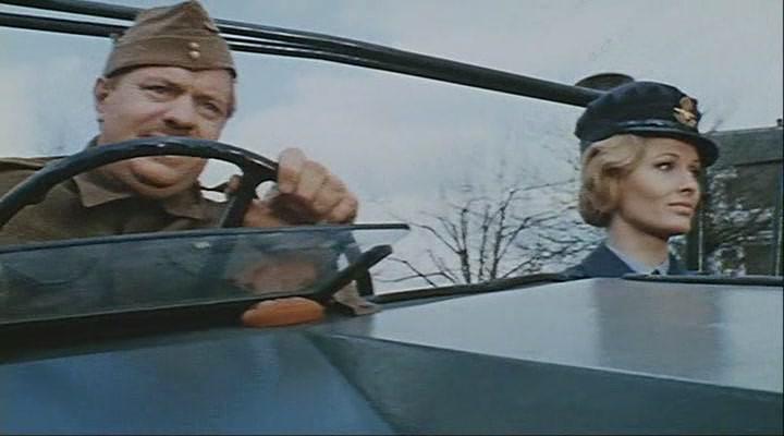 Кадр из фильма "Штуки" над Лондоном / La battaglia d'Inghilterra (1969)
