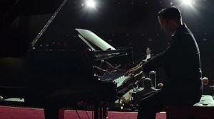 Кадры из фильма Торжественный финал / Grand Piano (2013)