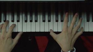 Кадры из фильма Торжественный финал / Grand Piano (2013)