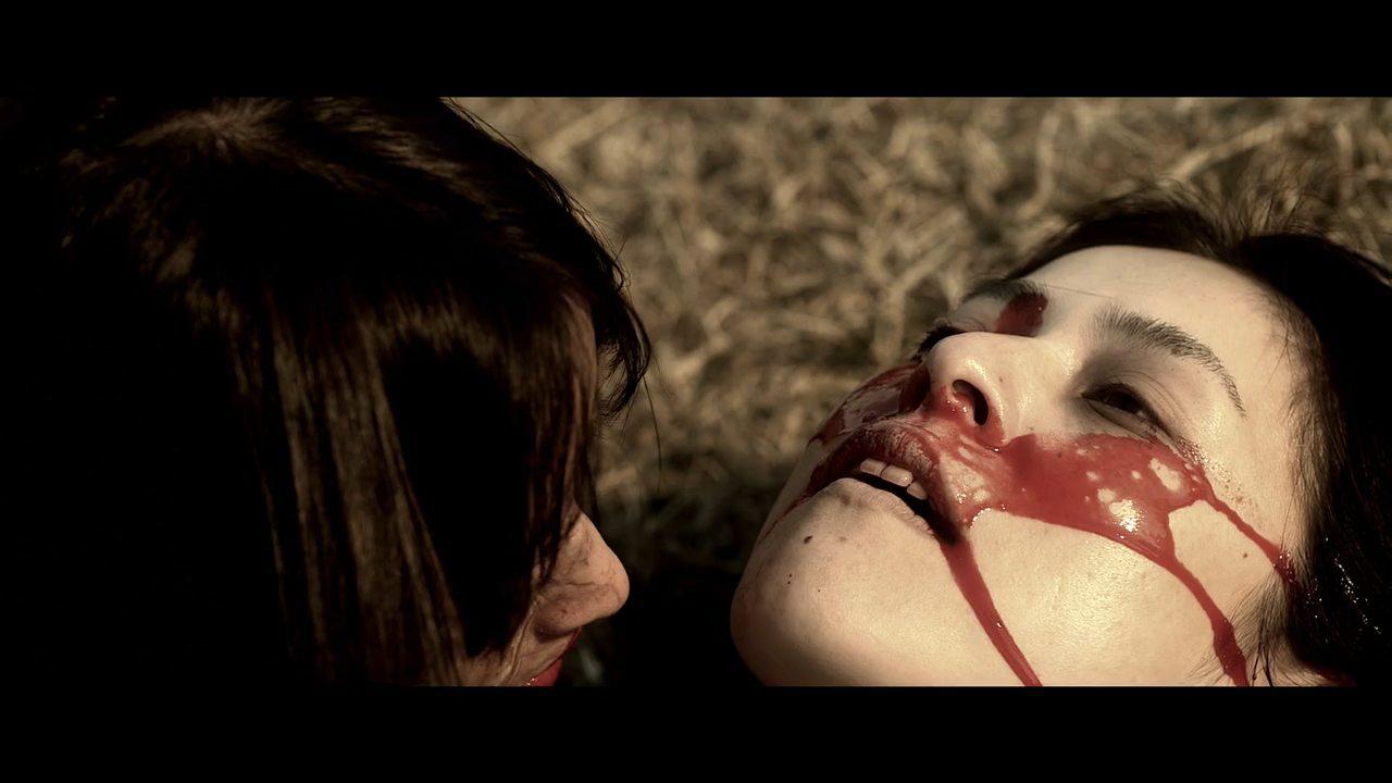 Кадр из фильма Мисс Зомби / Miss Zombie (2013)