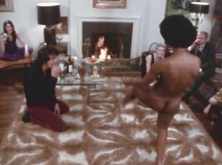 Кадр из фильма Итальянский жеребец / The Party at Kitty and Stud's (1970)
