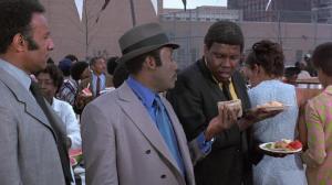 Кадры из фильма Хлопок прибывает в Гарлем / Cotton Comes to Harlem (1970)