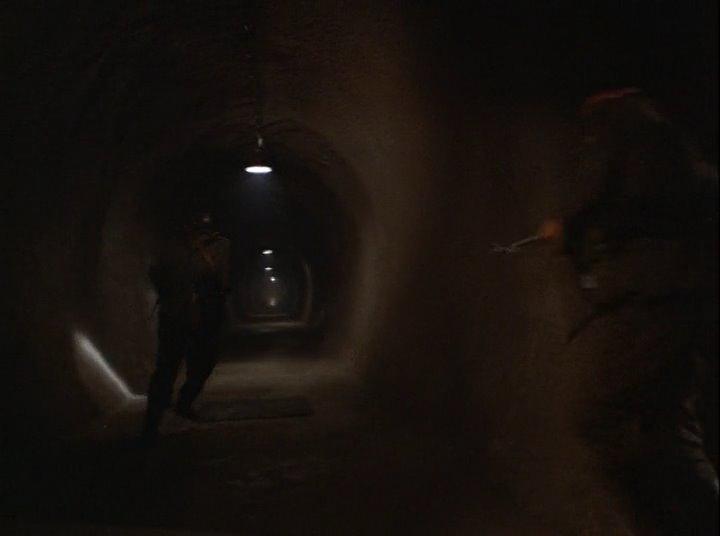 Кадр из фильма Последний побег / The Last Escape (1970)