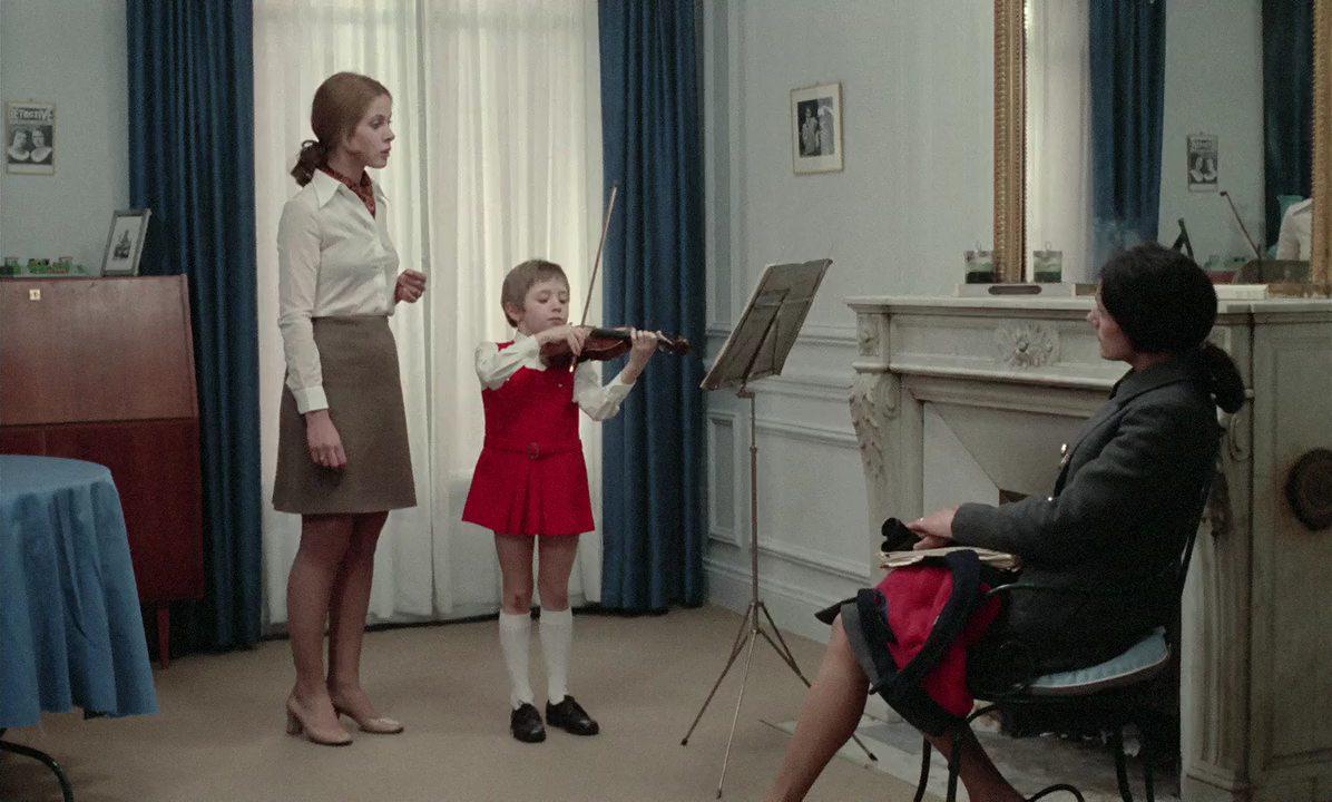 Кадр из фильма Семейный очаг / Domicile conjugal (1970)