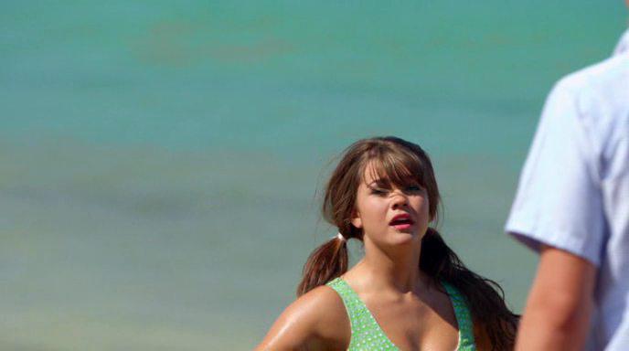 Кадр из фильма Лето. Пляж. Кино / Teen Beach Movie (2013)